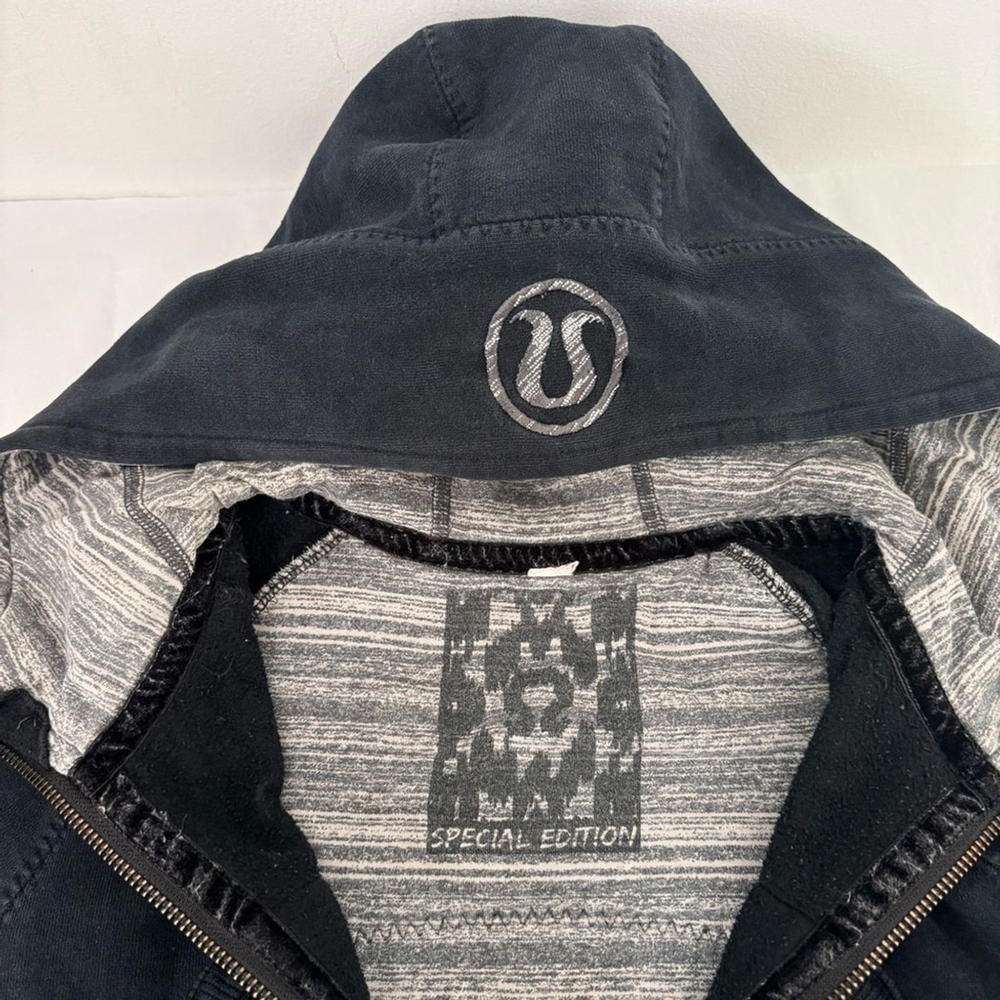 Lululemon | Official Special Edition Scuba Hoodie | Sz 2/4 | Back Zipper | EUC - Picture 6 of 12